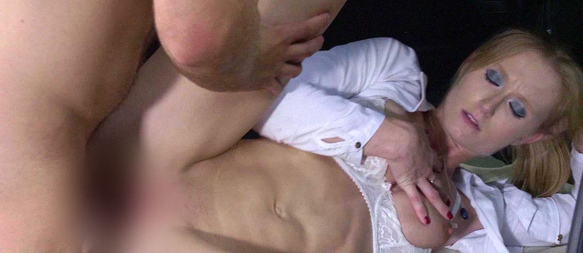 Kelly Doll's anal and DP session