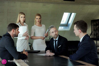 Lucy, la nouvelle secrétaire