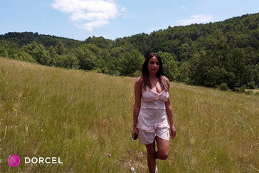 Contact : Anissa Kate l'infidèle