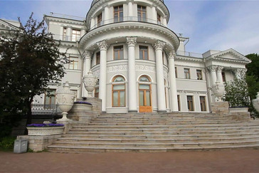 Anissa & Lola à l'école d'Infirmières
