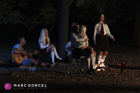 Léa Guerlin, die erste nacht im Mädchenschlafsaal