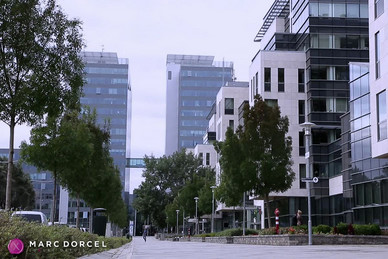 Manon, die neue sekretarin