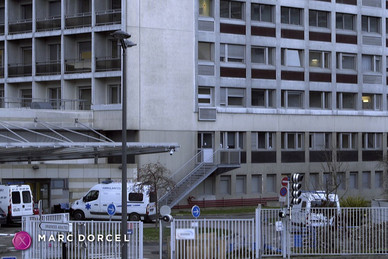 Inès, infirmière très privée