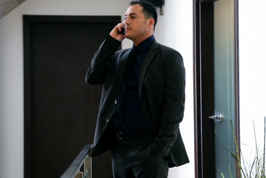 Anissa Kate, la Veuve / La femme à la voilette noire