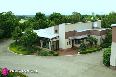 Die erziehung dem au-pair mädchen