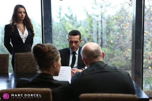 Manon, die neue sekretarin