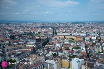 Mariska, secrétaire de direction