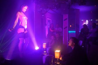 Nikita Bellucci - Obsessions vol.9