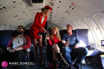 Dorcel Airlines - Sexgeile stewardessen